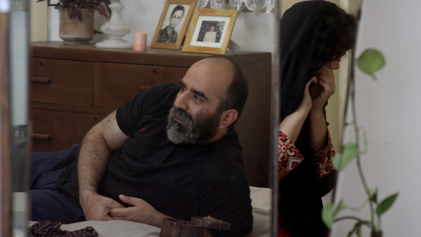 همسایه ها-هاشور