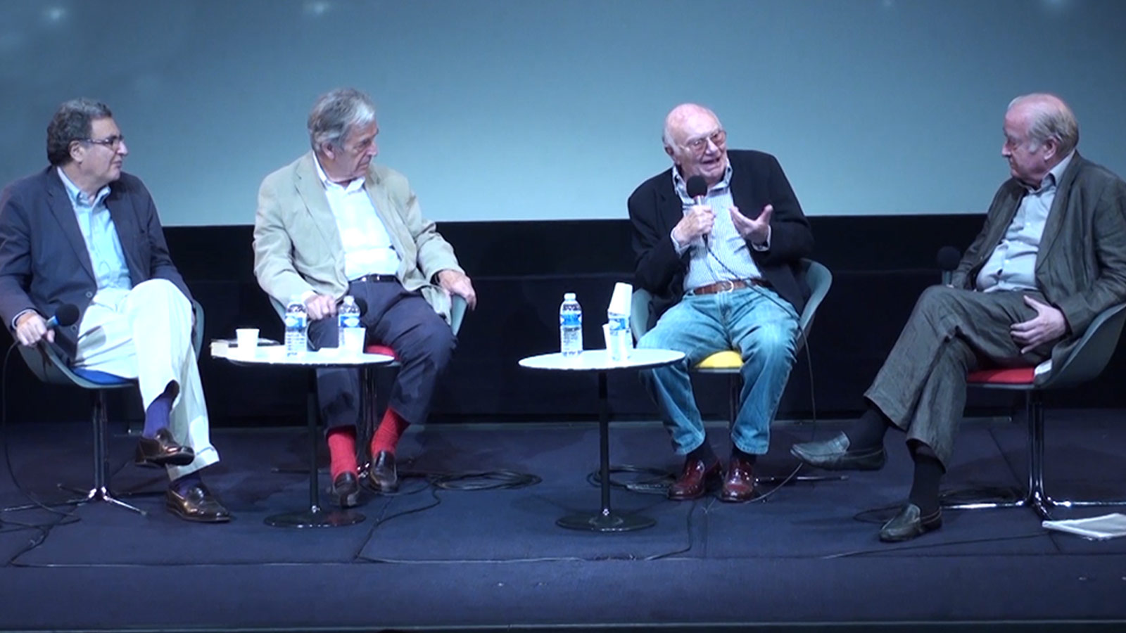 فرانچسکو رُزی در یک مرور گذرا-هاشور