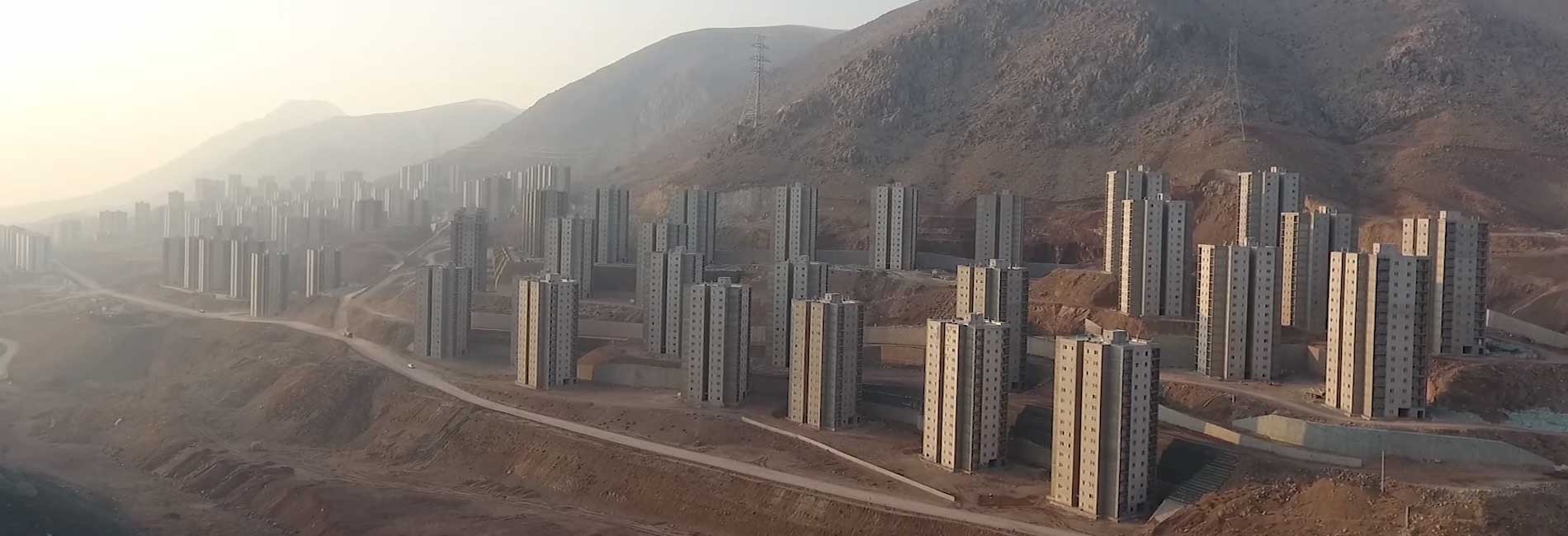 بی بنیاد-هاشور