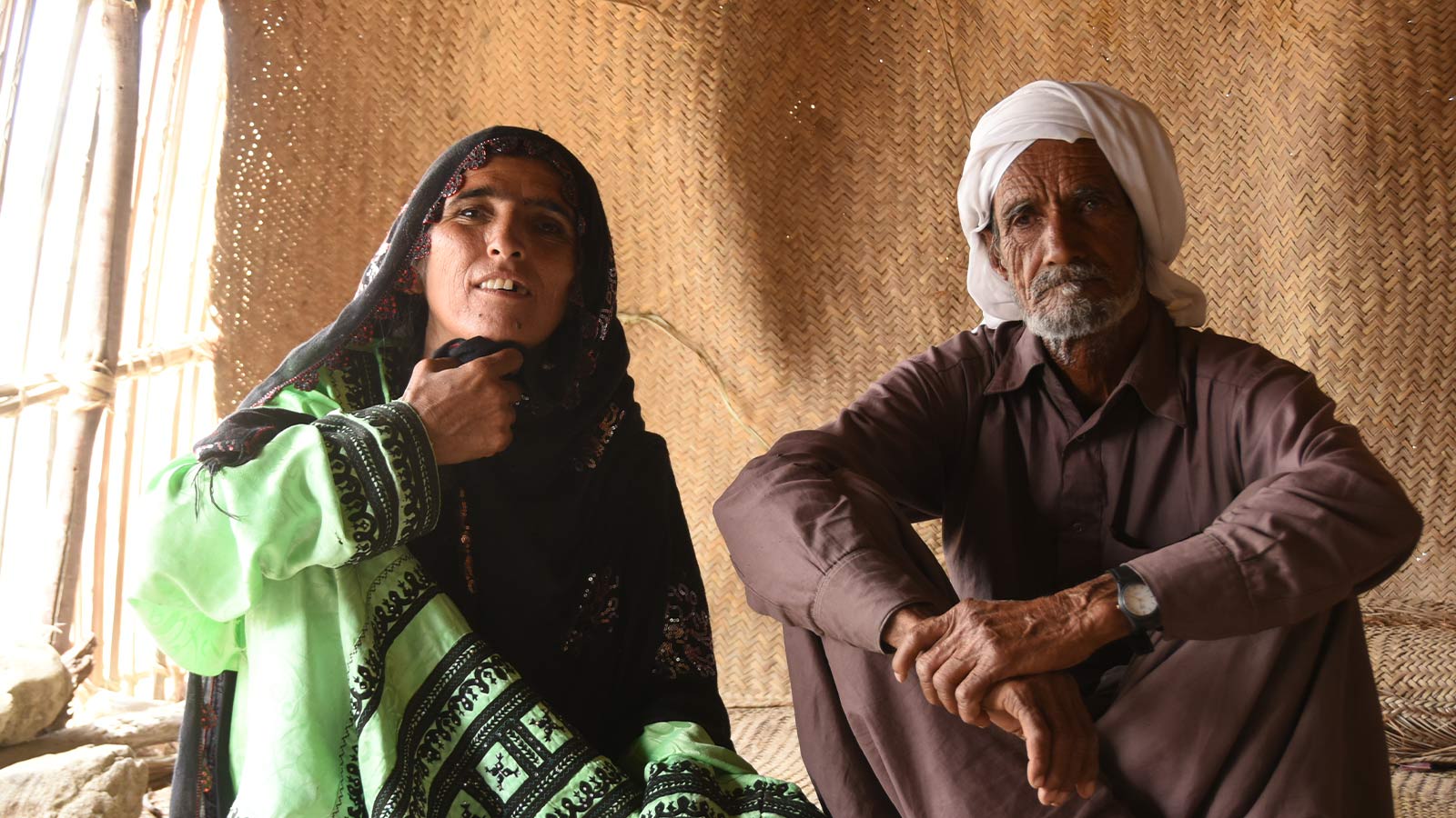 بی شناسنامه ها-هاشور