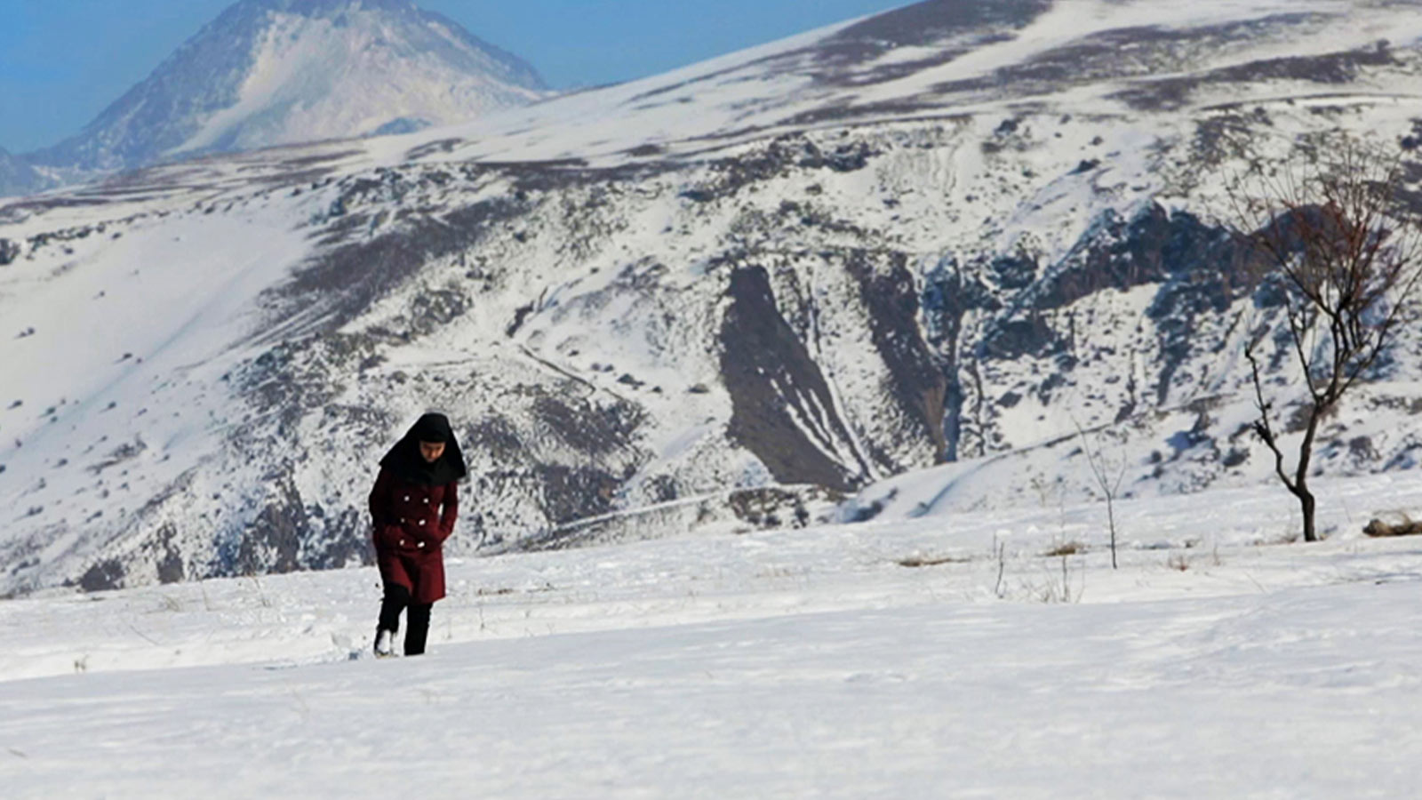 قارلی یوللار - جاده های برفی